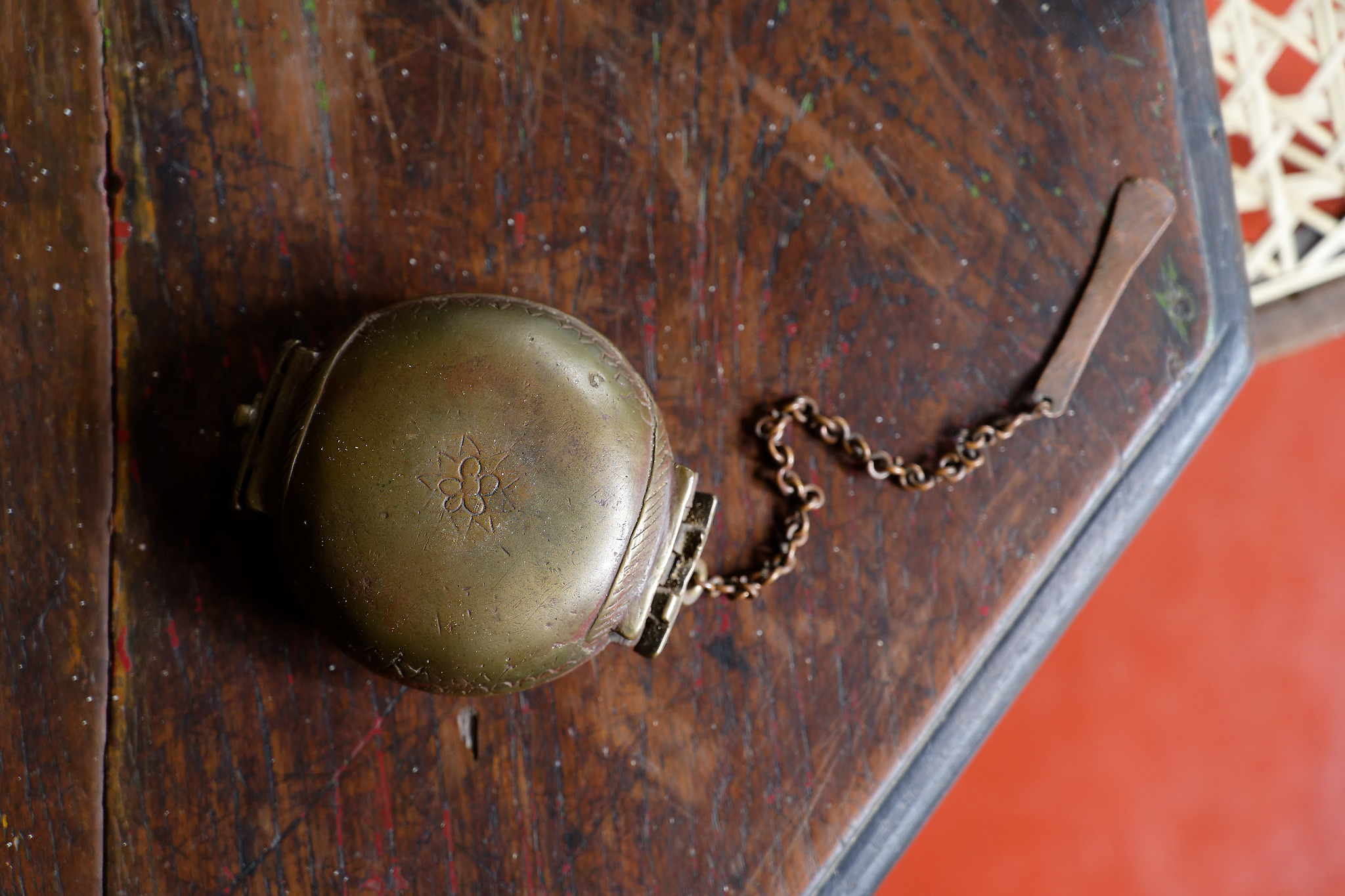 Killotaya &ndash; Sri Lankan Lime Container for Betel Rituals &copy; Janaka Samarakoon - Suriyakantha CAC Pvt Ltd.